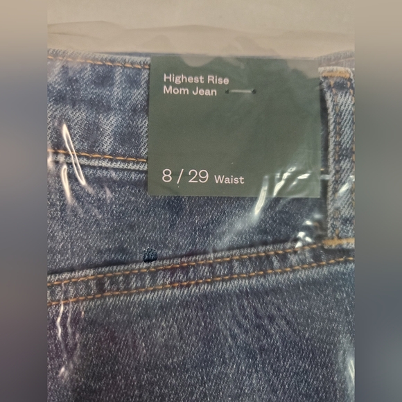Wild Fable Highest Rise Mom jean Size 8 NWT Medium Blue By Target Pants - Picture 11 of 13